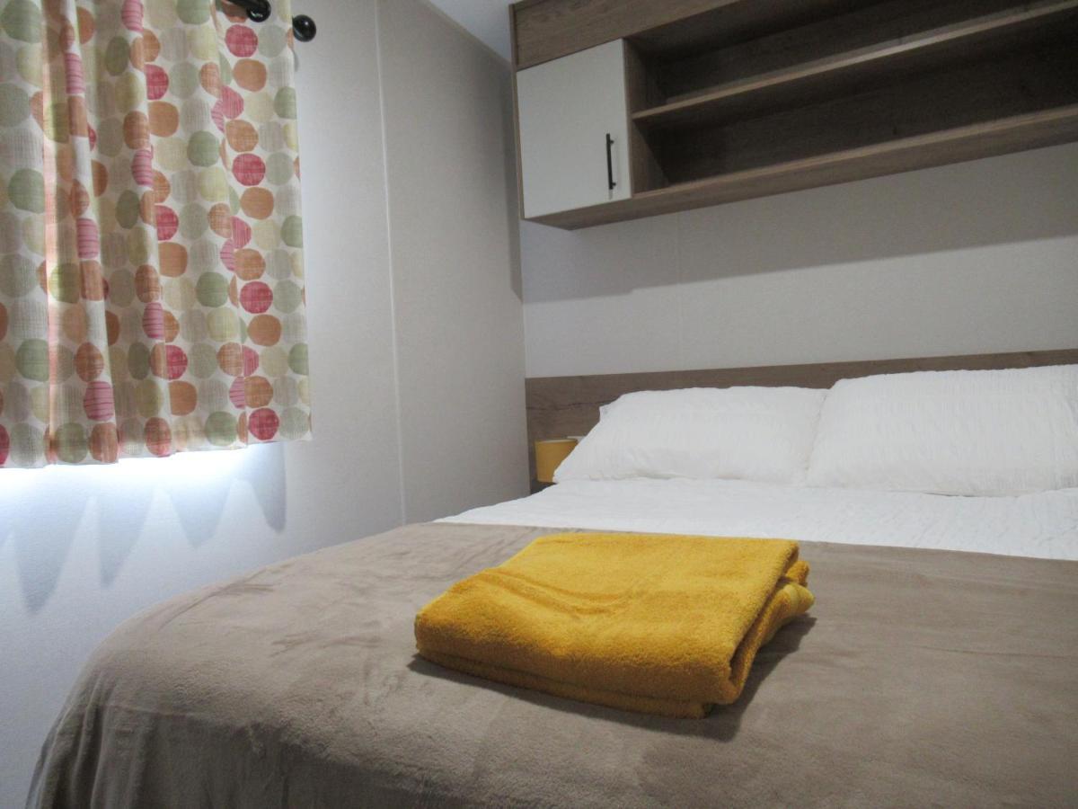 Chichester Lakeside Self-Catering Holiday Home Luaran gambar