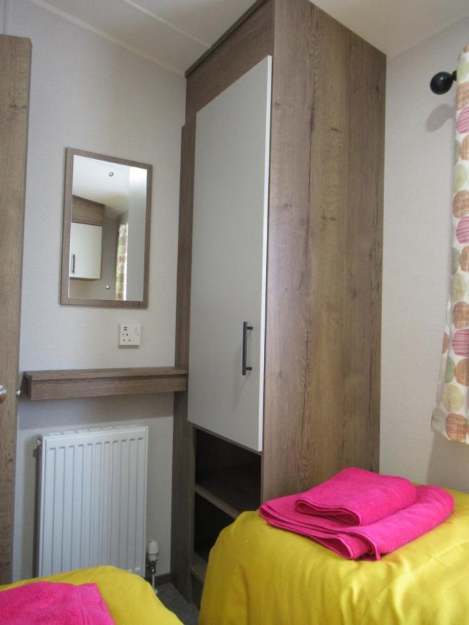 Chichester Lakeside Self-Catering Holiday Home Luaran gambar